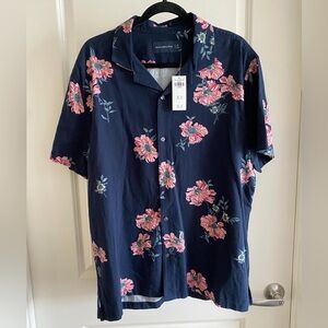 Abercrombie & Fitch Navy Blue Short-Sleeve Floral Button-Down Shirt - NWT